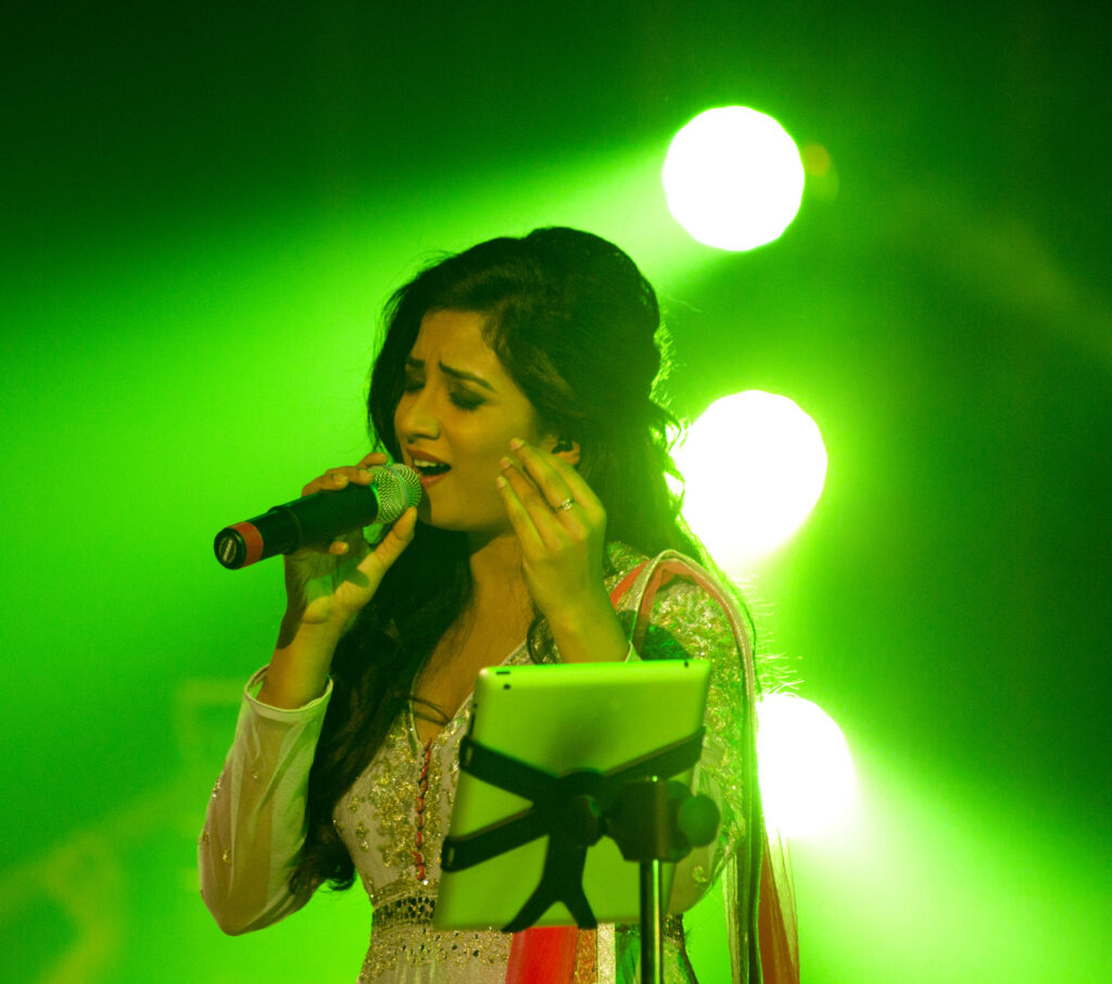 net worth of shreya ghoshal
who is the richest singer in india
how much does shreya ghoshal charge for a concert
shreya ghoshal fees per song
how old is shreya ghoshal
shreya ghoshal net worth
