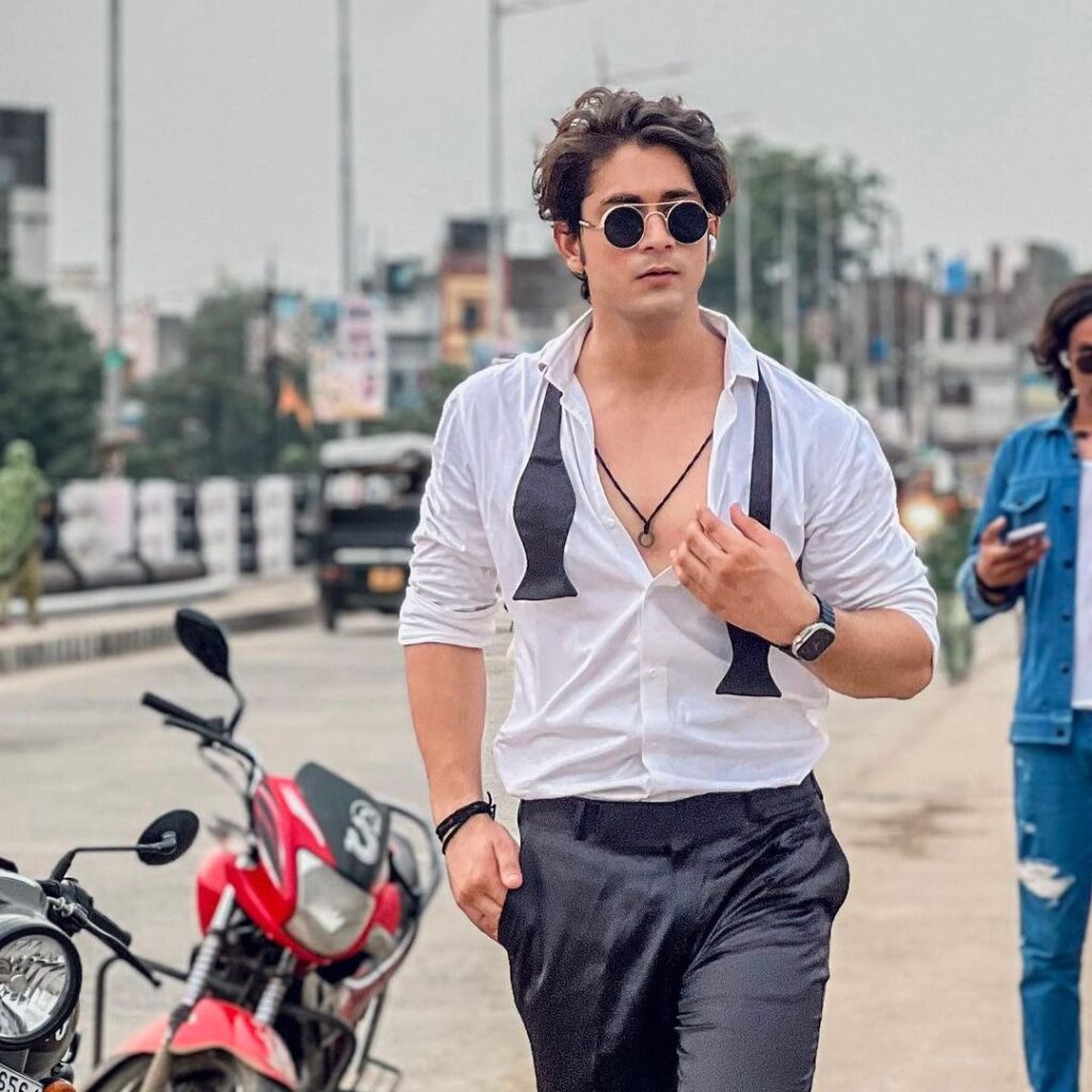 Tarun Namdev Net Worth
Tarun Namdev biography
Tarun Namdev age
Tarun Namdev income
Tarun Namdev dancer
Tarun Namdev lifestyle